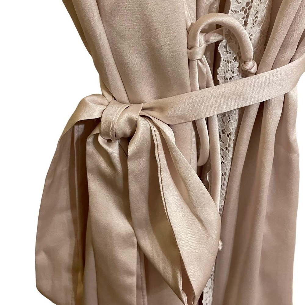 Carole Hochman Beige Lace Trimmed Satin Feel Robe Size Small - Picture 5 of 12